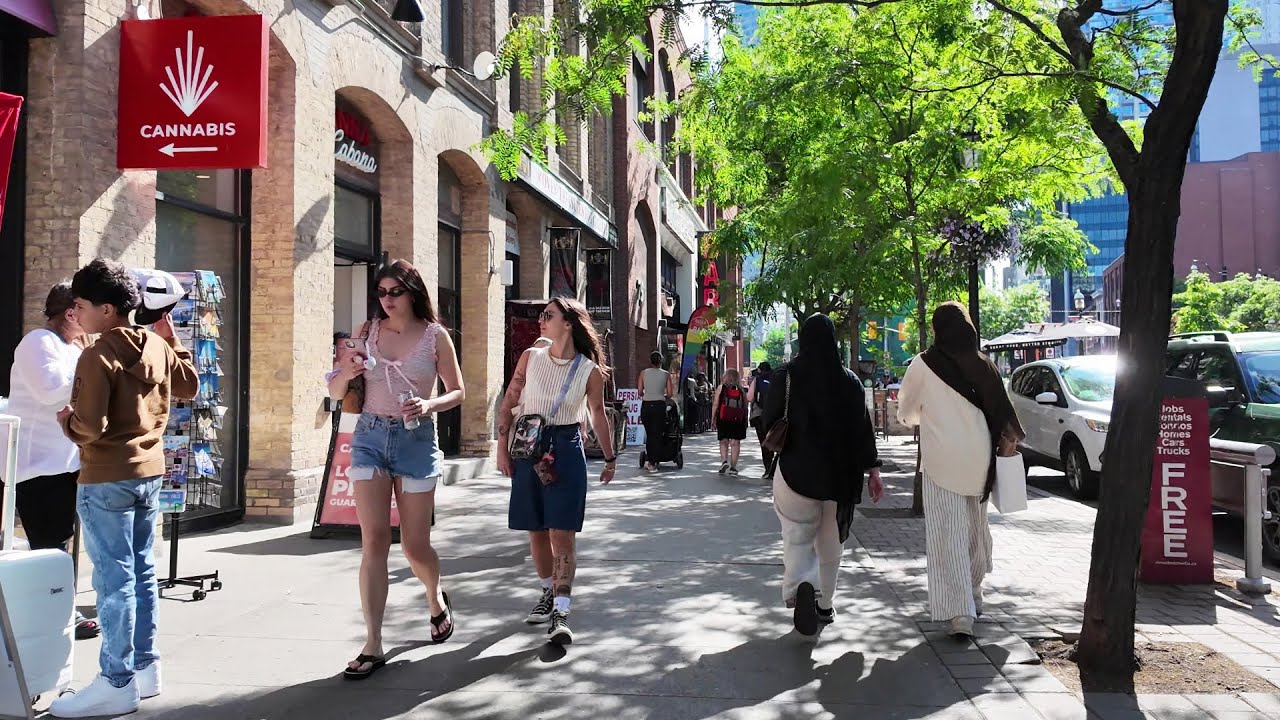 From the Lake to the Heart of the City | Summer in Downtown Toronto Walk