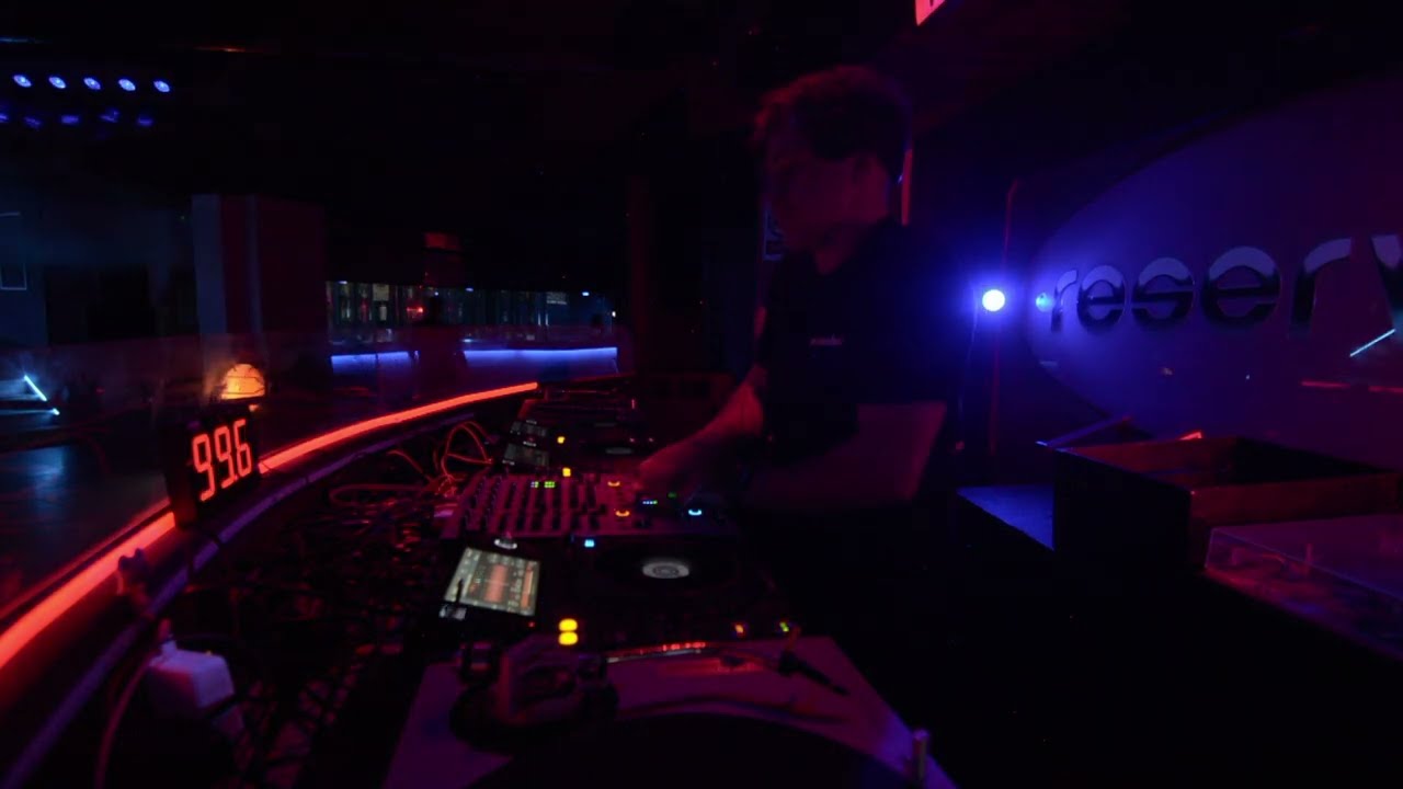 Manuel Chico - Full set @UNDEN 11 / RESERVA-2 (SALA LÁSER) 18/05/2025