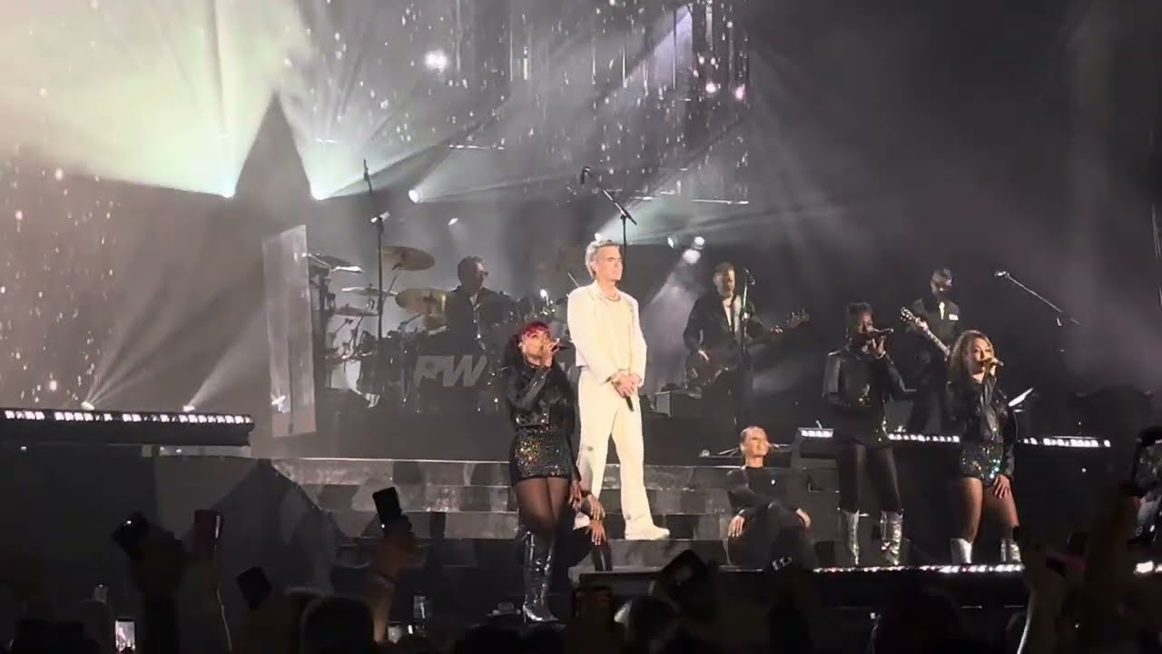 Robbie Williams - Feel & Angels | 22.07.2025 Live in Berlin
