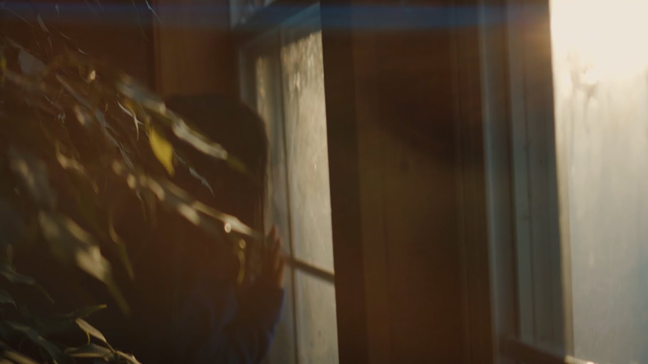 Canon C70 with Vazen 40mm Anamorphic Lens Flares test