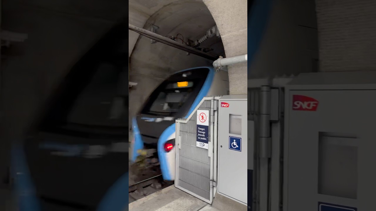 Le conducteur du RER NG donne tout sur les rails ! 🏁🔥🏎️ #rerng #sncf #rere #train #rer #railway