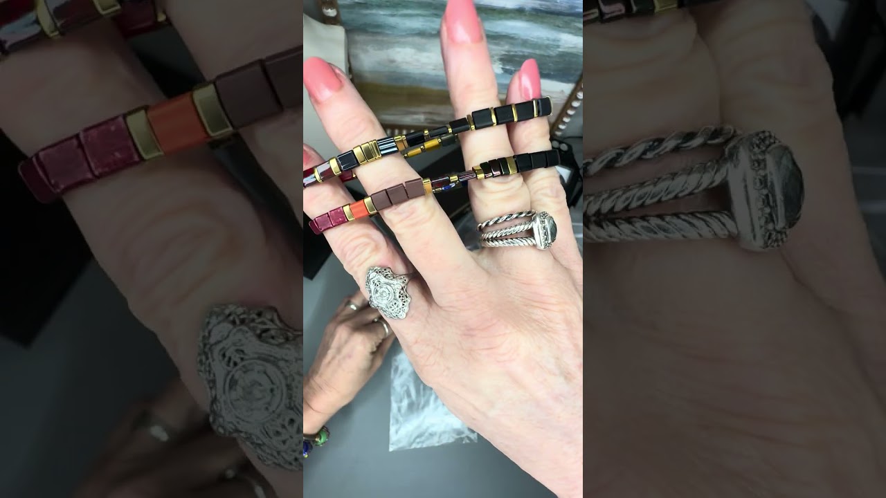 Thred up 14 piece jewelry and mystery unboxing 
