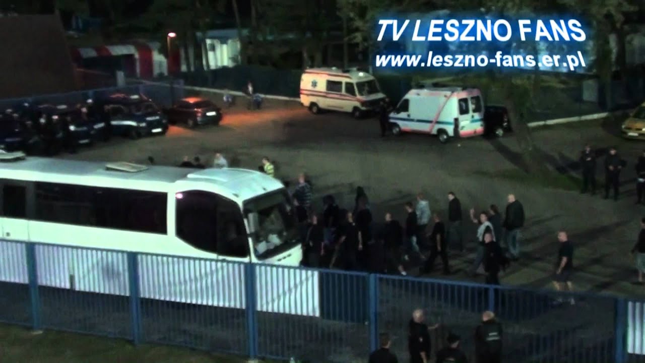 Kibice Falubazu Zielona Góra na Finale Ekstraligi żużla w Lesznie 25.09.2011 - LESZNO FANS TV
