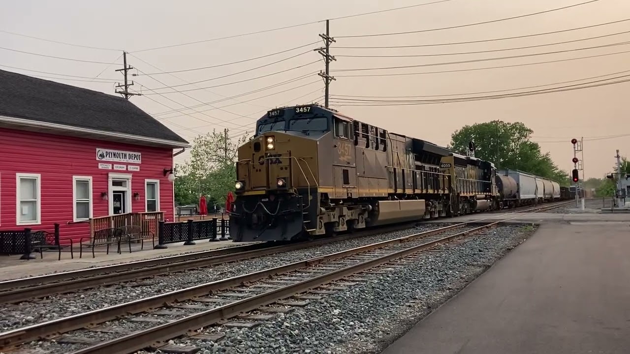CSX Grand Rapids to Detroit train rolling through Plymouth May 22, 2023