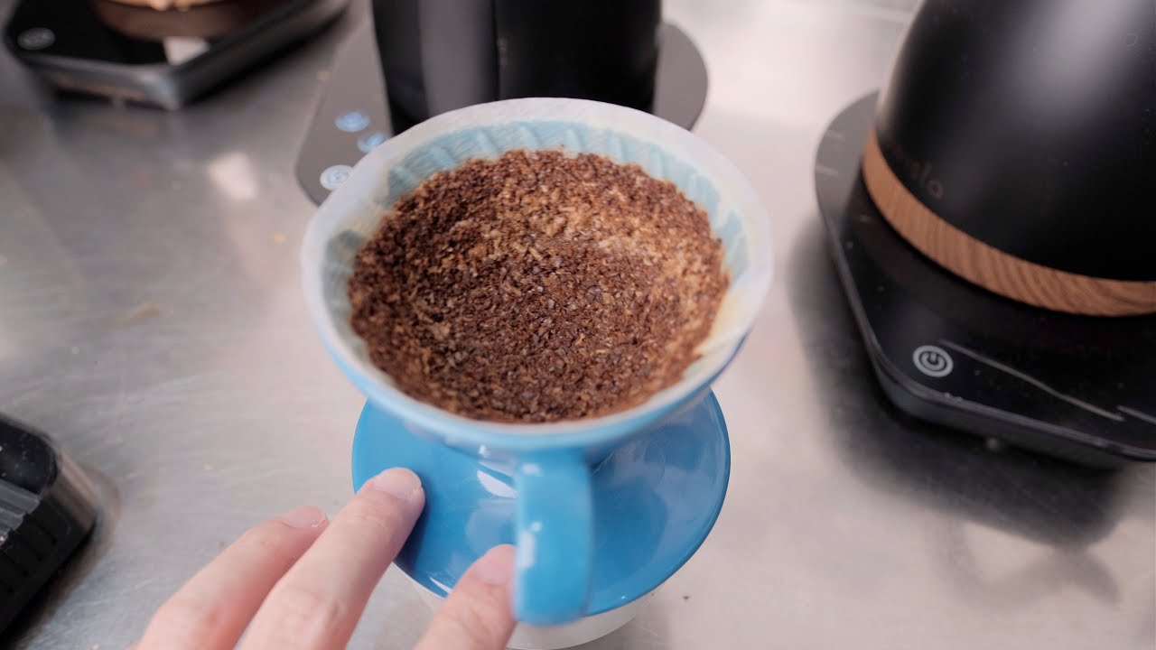 Kawah Bed By Instinct Coffee - Brewing with V60