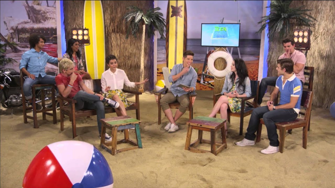 Teen Beach Movie | Live Chat: The Whole Cast - Part 2 😱 | Disney Channel UK