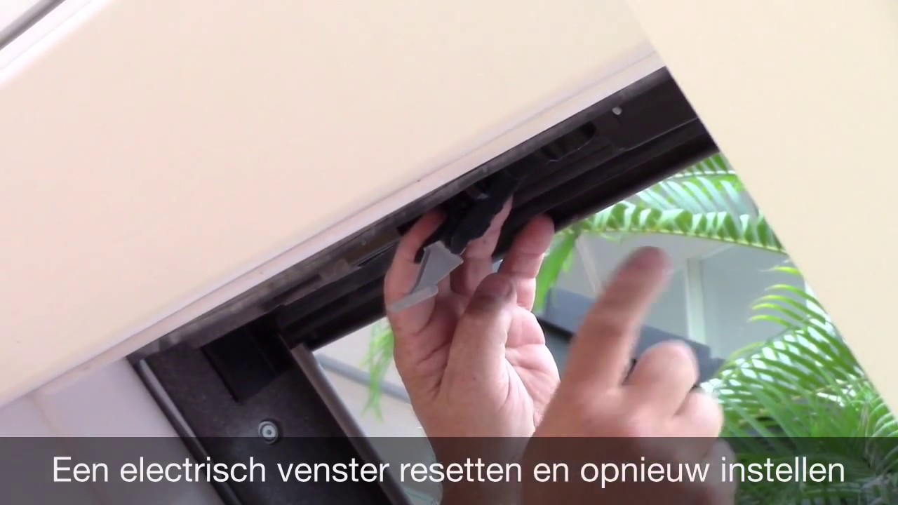 Bedieningssystemen - Elektrisch (INTEGRA) VELUX dakraam met bedieningstablet resetten - KLR 200