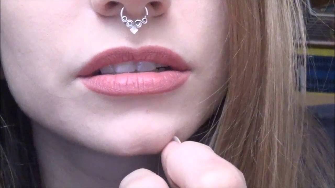 Mi primer video.....presentación y susurros [ASMR en español]