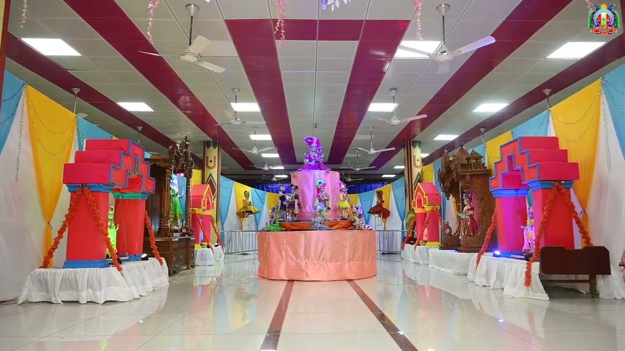 વિવિધ હિંડોળામાં પ્રભુના દર્શન કરીએ / Prerak: sa.yo.lilaba /Amreli Mahila Mandir