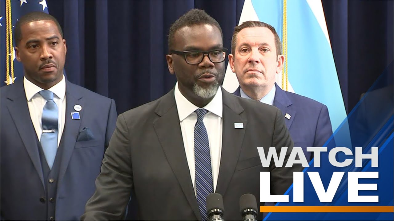LIVE | Chicago Mayor Brandon Johnson holds press conference