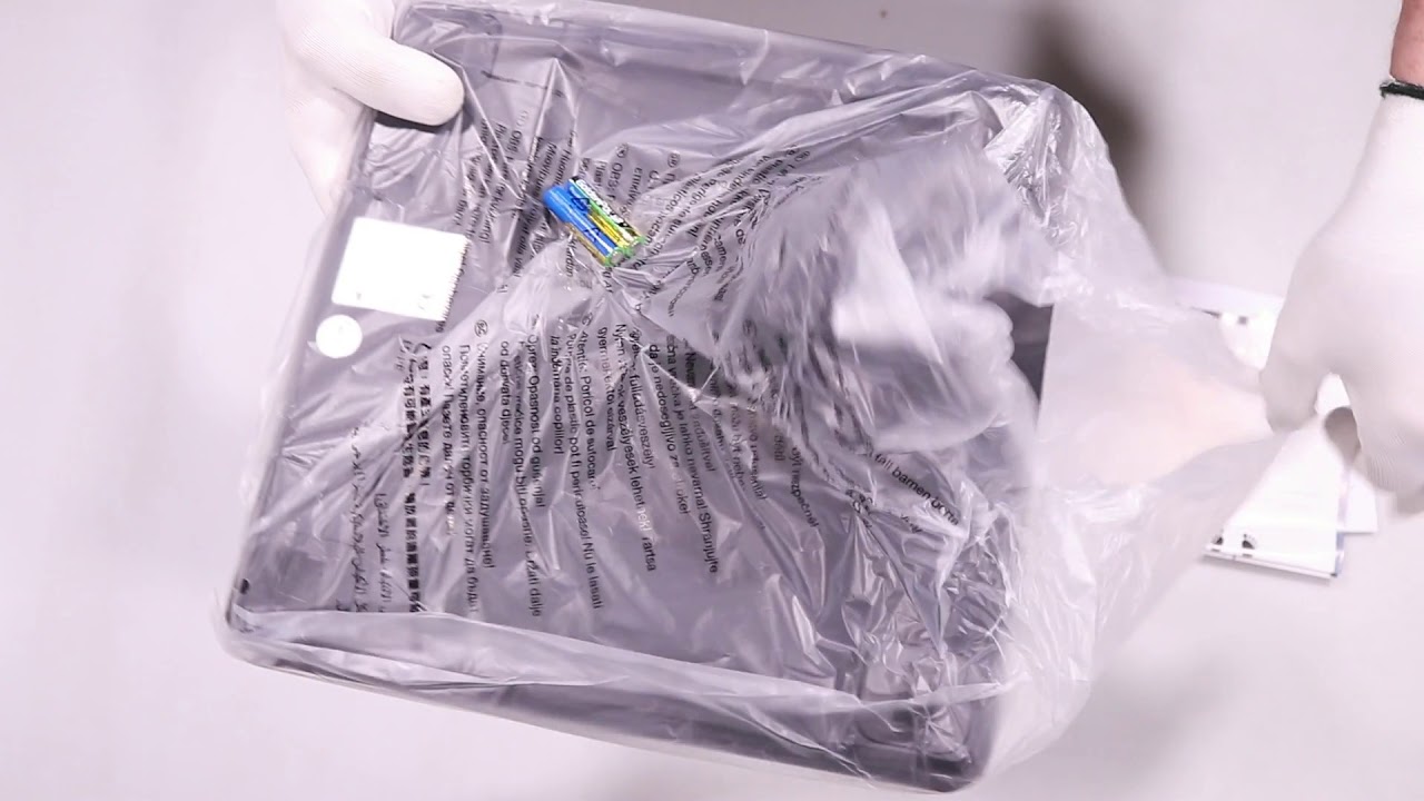 Unboxing Beurer Bathroom Scale BF 600 Pure Black hands on review