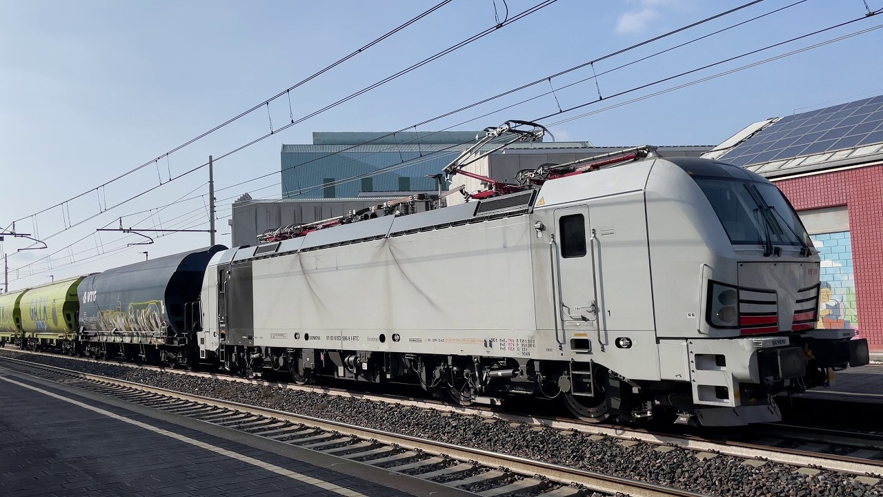 E193 998 di Rail Traction Company a Chiari.