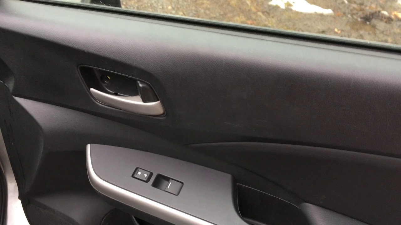 Замена бокового зеркала Honda CR-V 2013 года