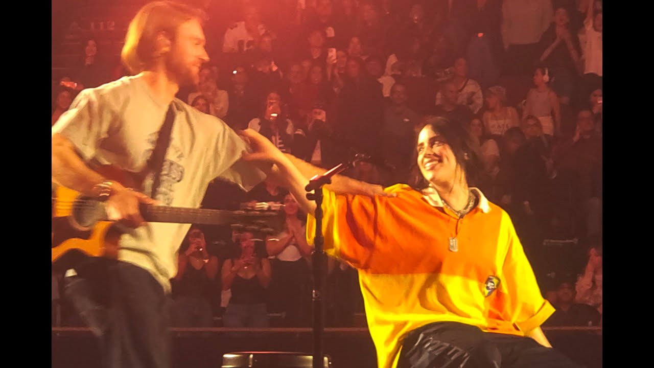 billie eilish + ashnikko hit me hard and soft tour los angeles 12/20/24