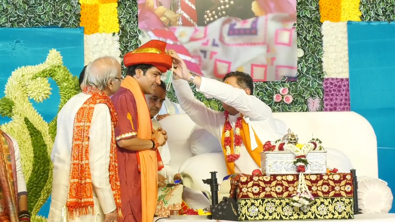 बागेश्वरधाम सरकार की जय हो,महाराज धीरेंद्र शास्त्री जी का भव्य स्वागत,आजाद मैदान बृजमंडल भागवत में 