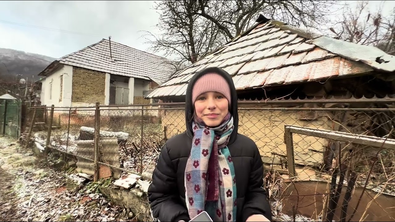 Село Завосина. Порожні хати, жменька людей і тисячка від президента.Жити в горах. Закарпаття зараз.