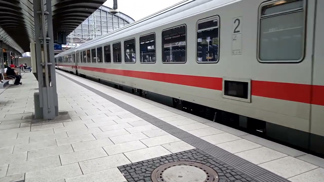 Br101 (50 Jahre Intercity)+Intercity in Hamburg