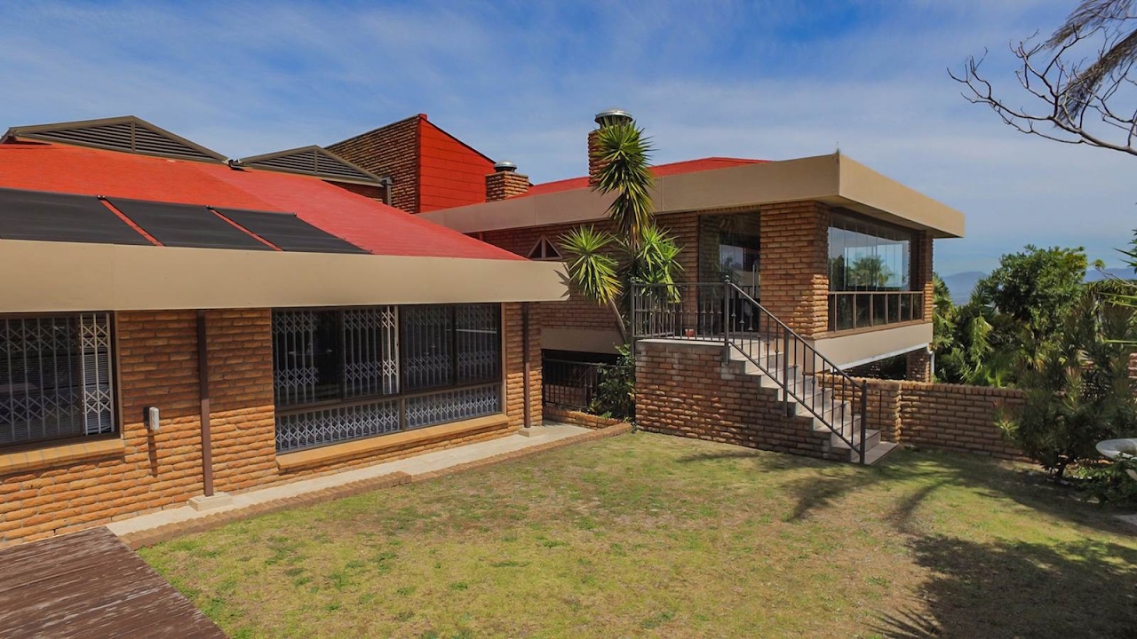 5 Bedroom House for sale in Western Cape | Cape Town | Parow | Plattekloof | 8 Sonnedou |