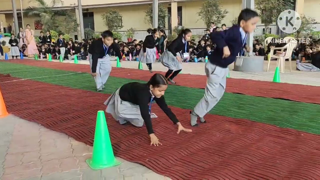 Frog Race by Class 2nd students of Shri Guru Nanak Hr.Sec.School on Children's Day #Damoh (MP)