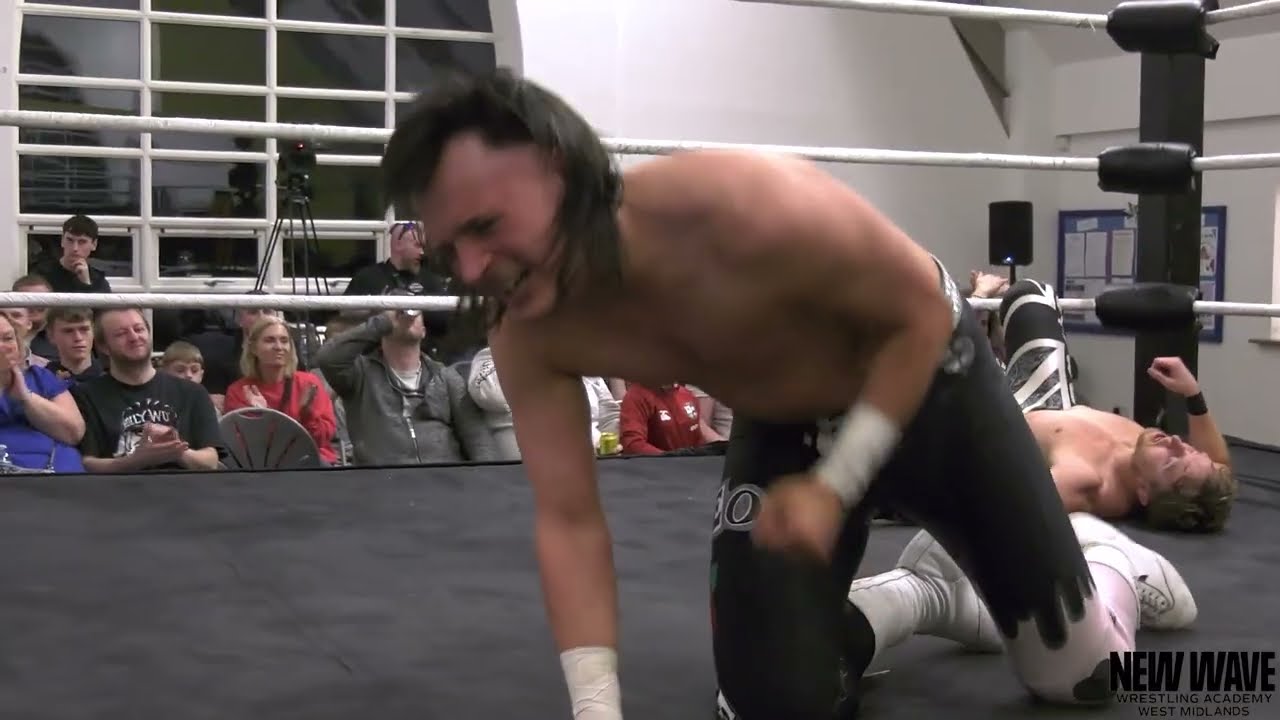 FREE MATCH - Flash Morgan Webster vs Luca Romeo vs Joe Blazr