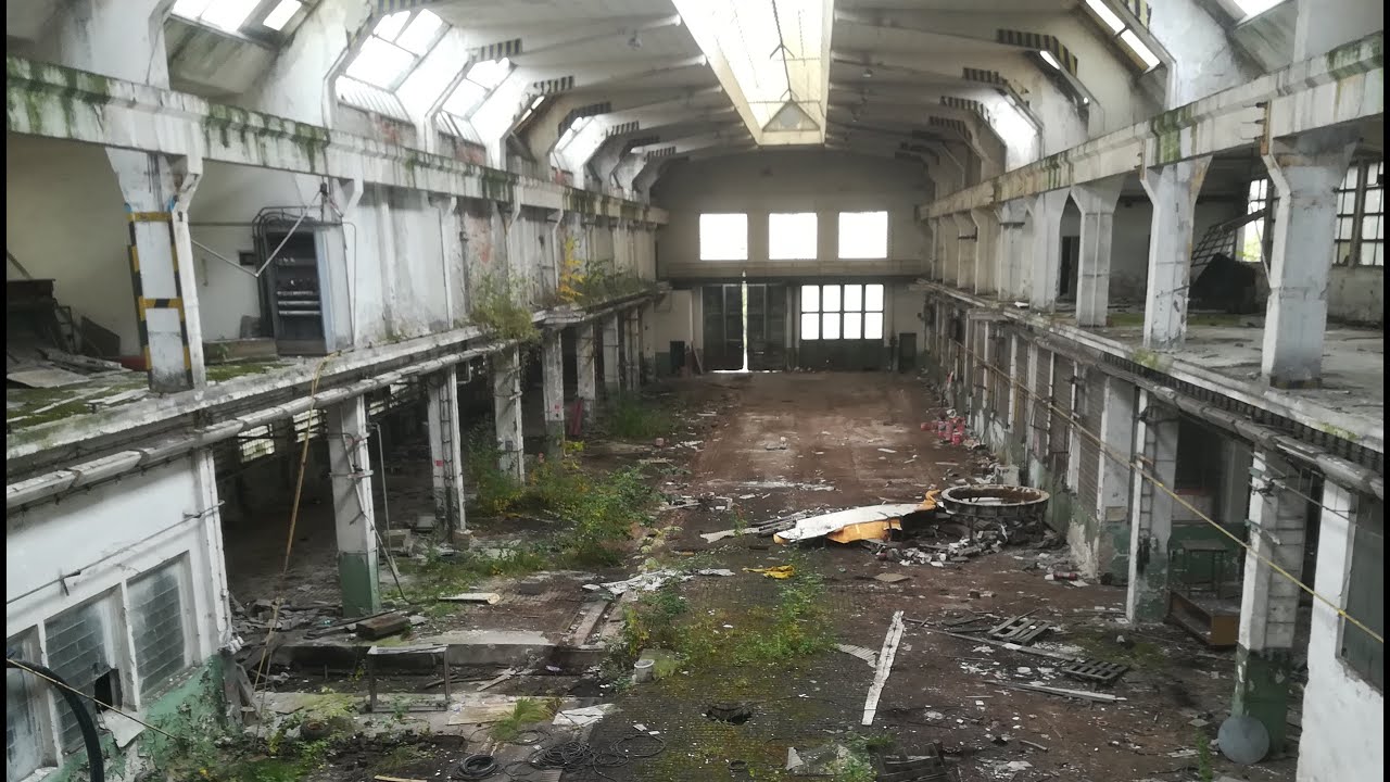Exploring semi-abandoned chemical factory | Worker didn't care | POV | Istrochem #2