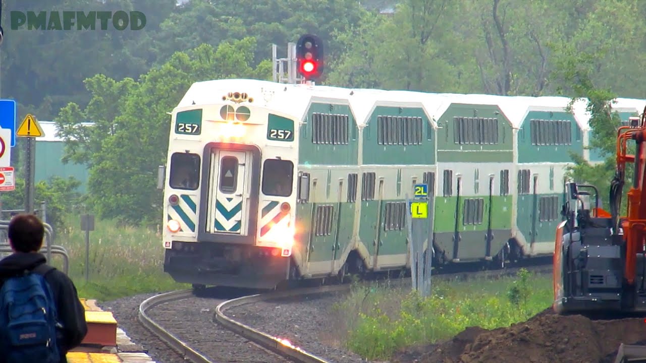 Trains at King City GO Station