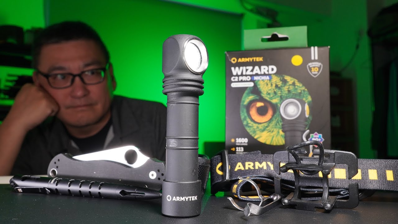 康康秀 ARMYTEK 軍規手電筒 02  多功能泛光直角手電筒  ARMYTEK  WIZARD系列  C2 PRO 高顯色1600流明手電筒開箱文    