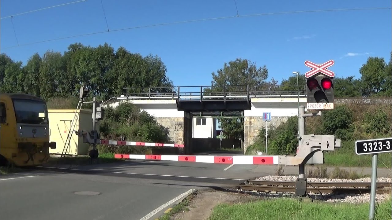 Železničn&iacute; přejezd / railroad crossing - Nymburk město [P4953] (CZ) -