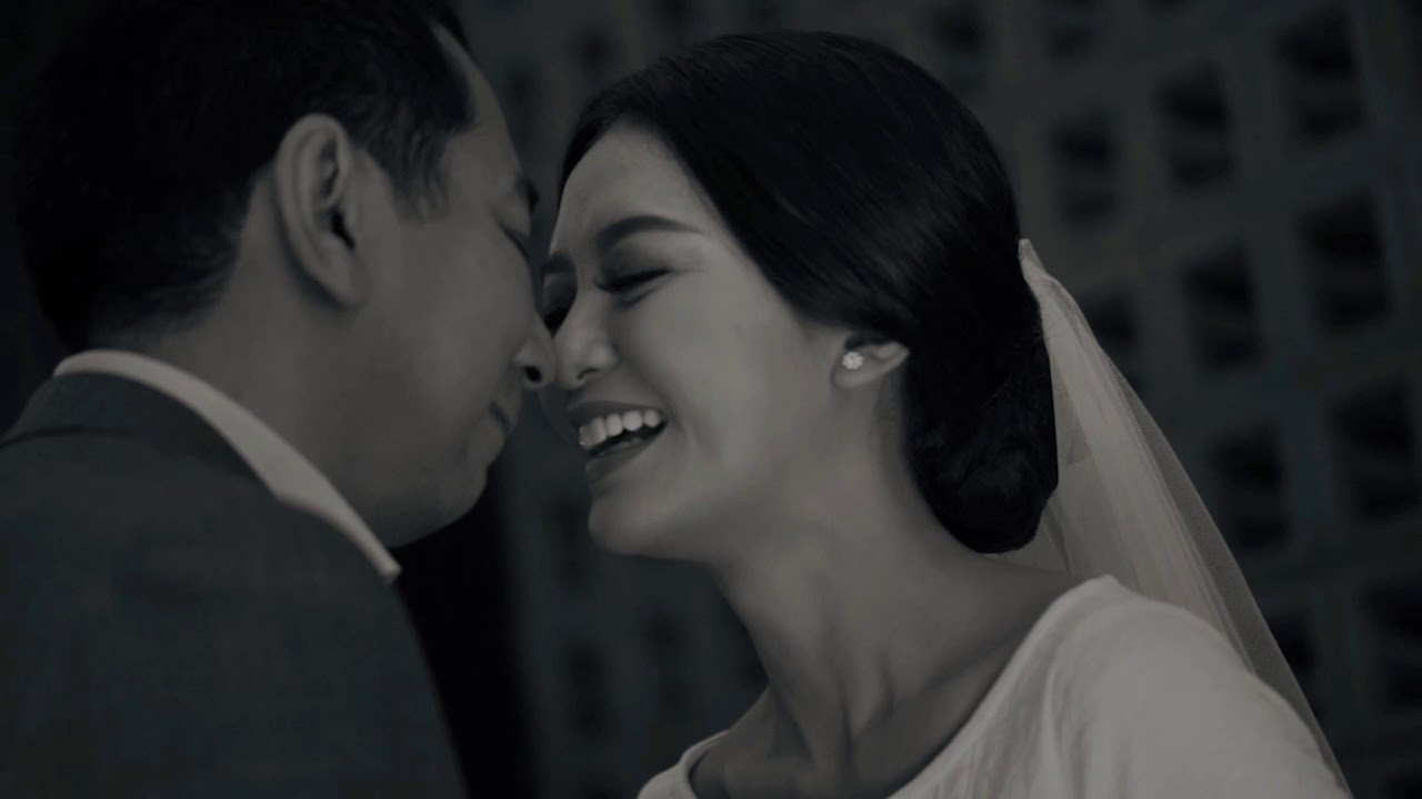 THE WEDDING OF GWEN PRISCILLA & DEDEY RISJAD
