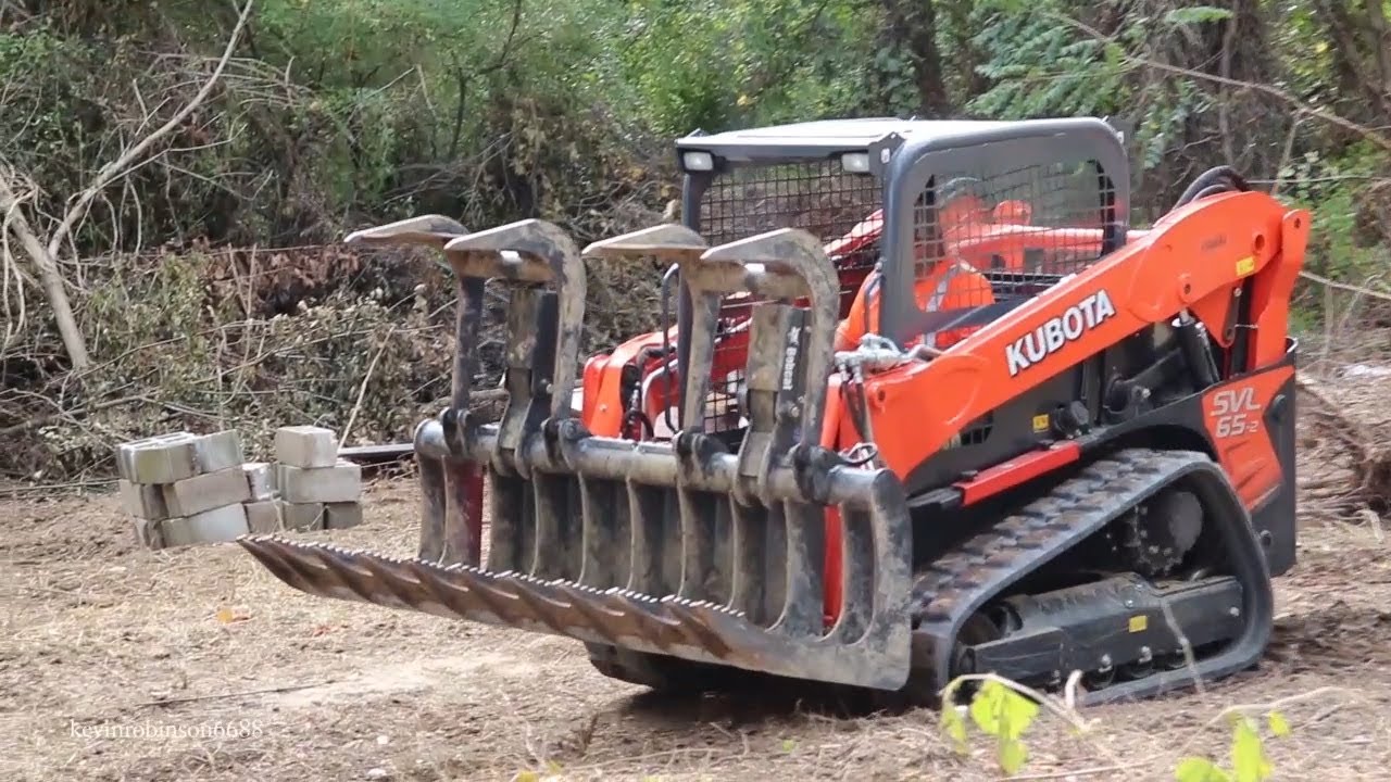 Kubota SVL 65  skid steer grapple