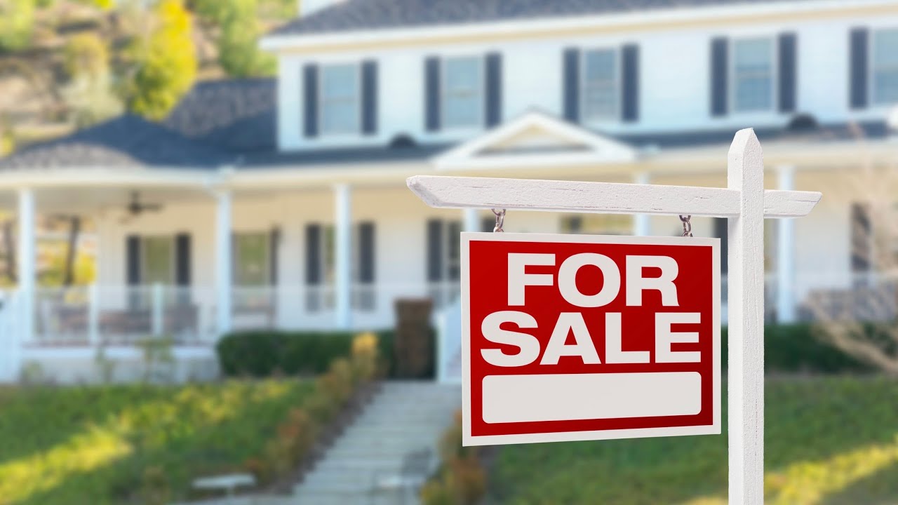 Housing starts sink amid coronavirus slowdown