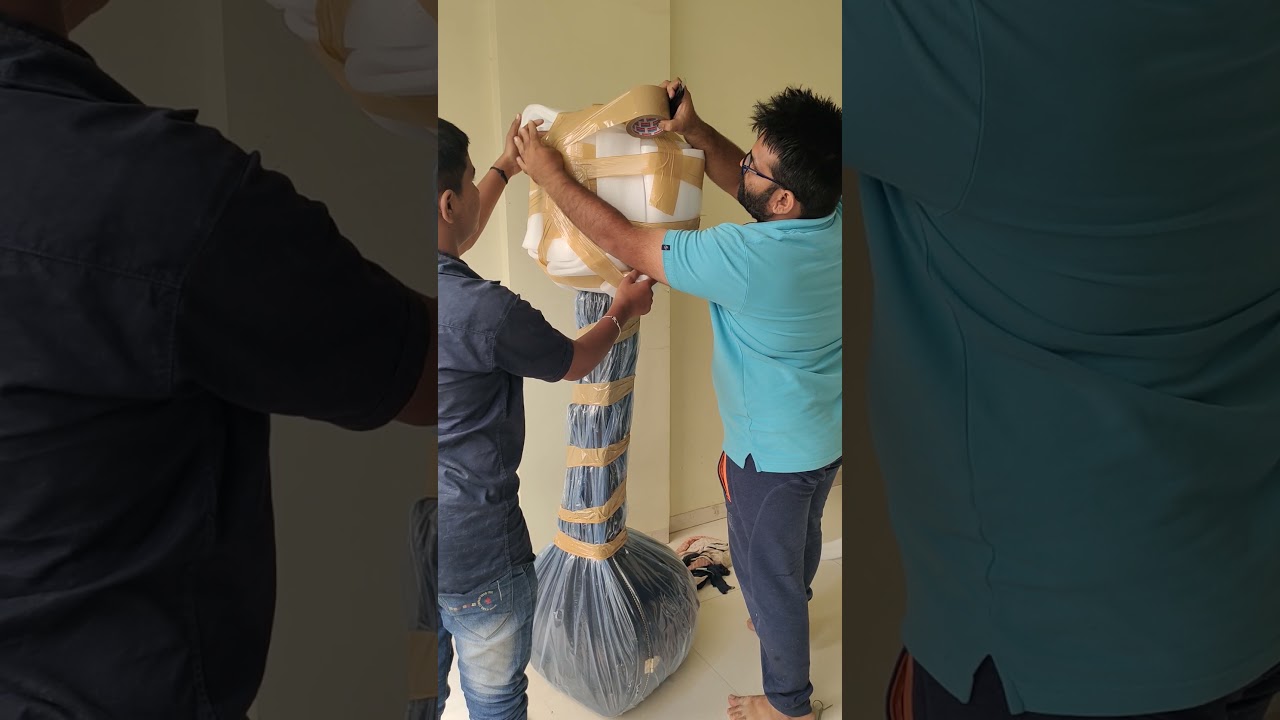 Miraj Tanpura outside packing to  forein country