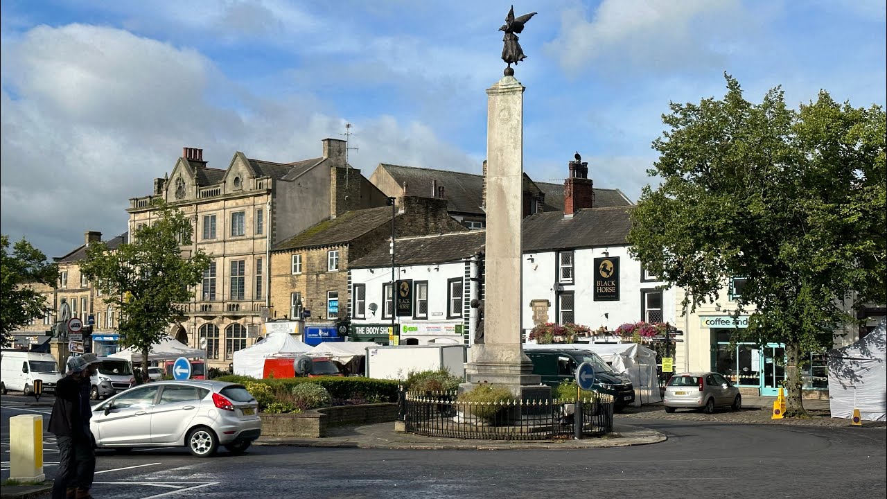 Early Morning Walk around Market Town Skipton | North Yorkshire