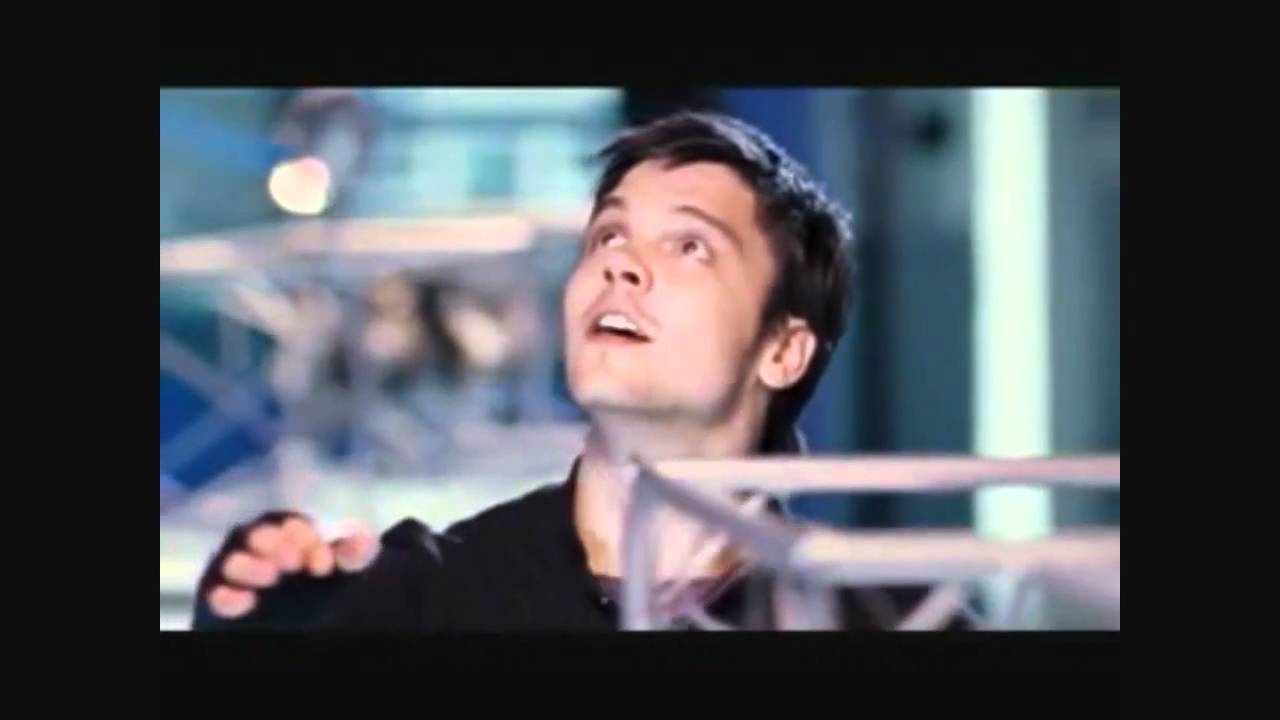 Connor Temple - Round & Round (Primeval)