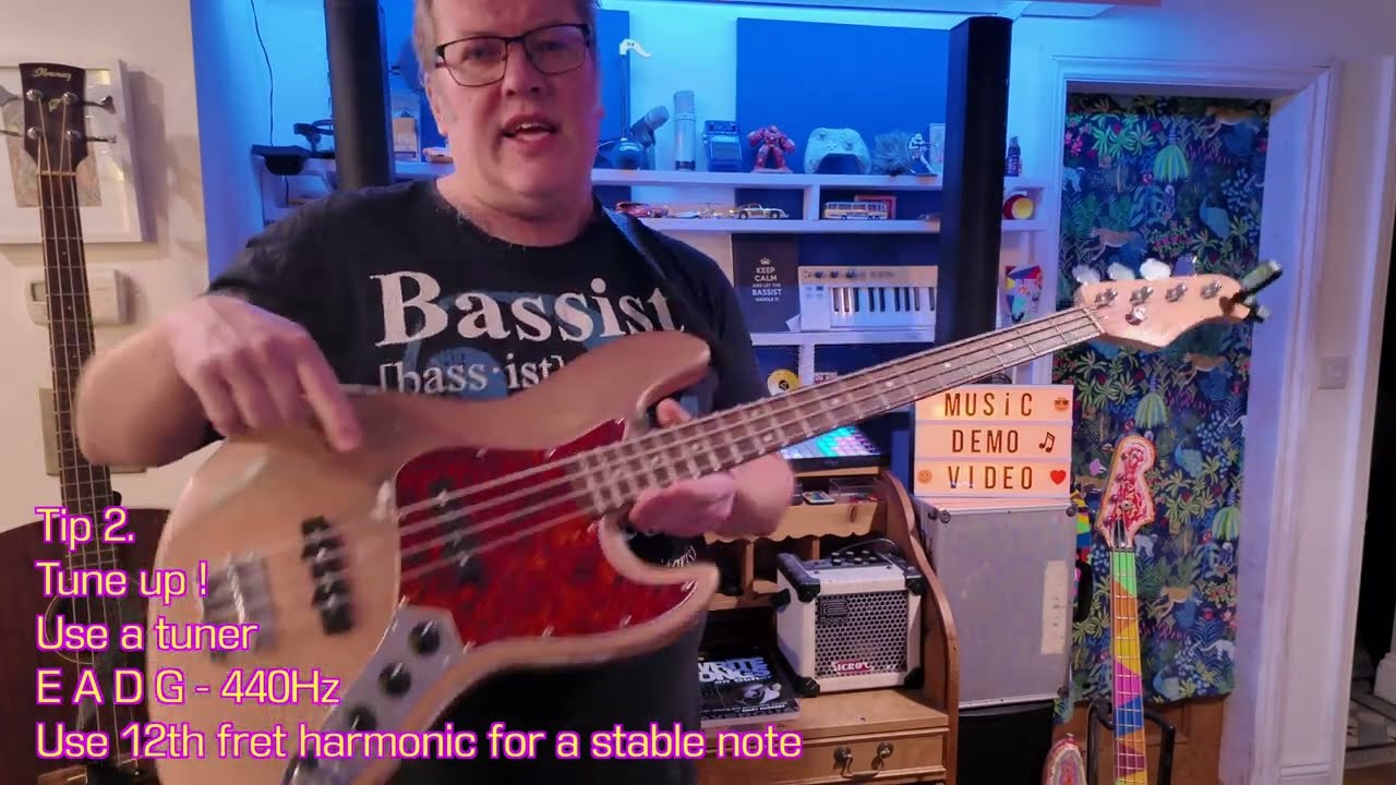 Beginner Bass Guitar Lesson - Part 1 - Learn FAST ! - Music Demo Video