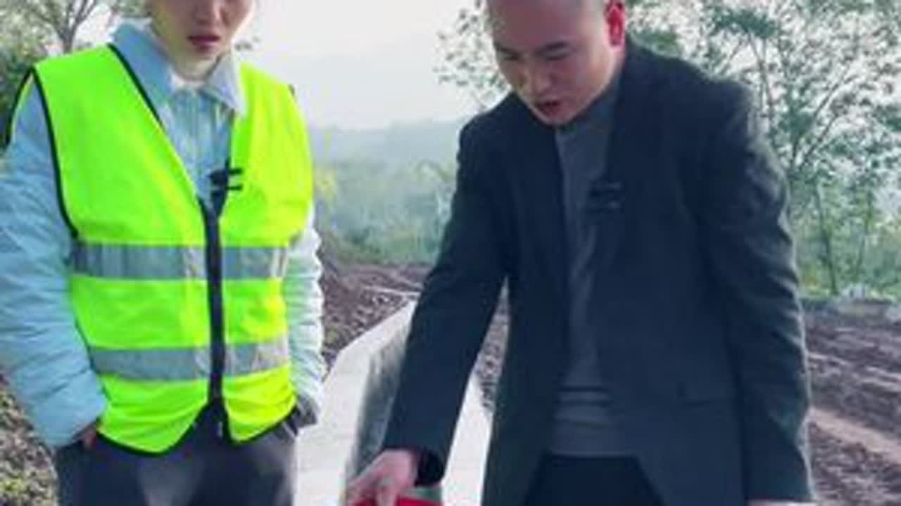 感觉这个尺寸不对呀！……#万万没想到 #原创视频 #工地