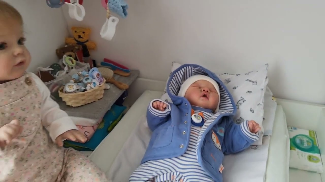 Wir hatten gestern so ein schönen Tag zusammen  mit unseren Reborn babys  (unbezahltes Werbevideo)