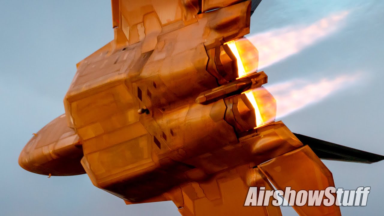 F-22 Raptor Sunset Burnerfest! - EAA AirVenture Oshkosh 2023