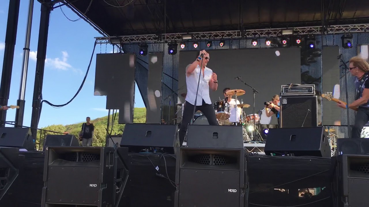 Shannon Noll- Switch Me On - Live at the Foreshore - 1 November 2015