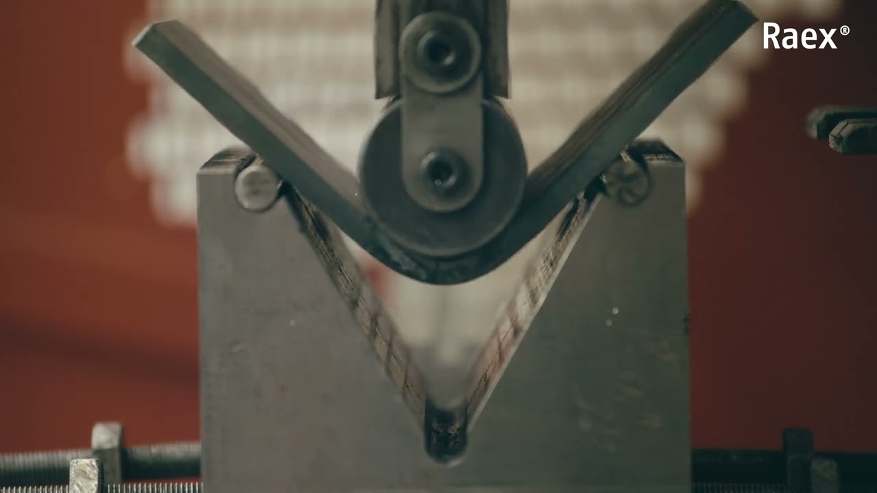 Raex&reg; steel bending (english subtitles)