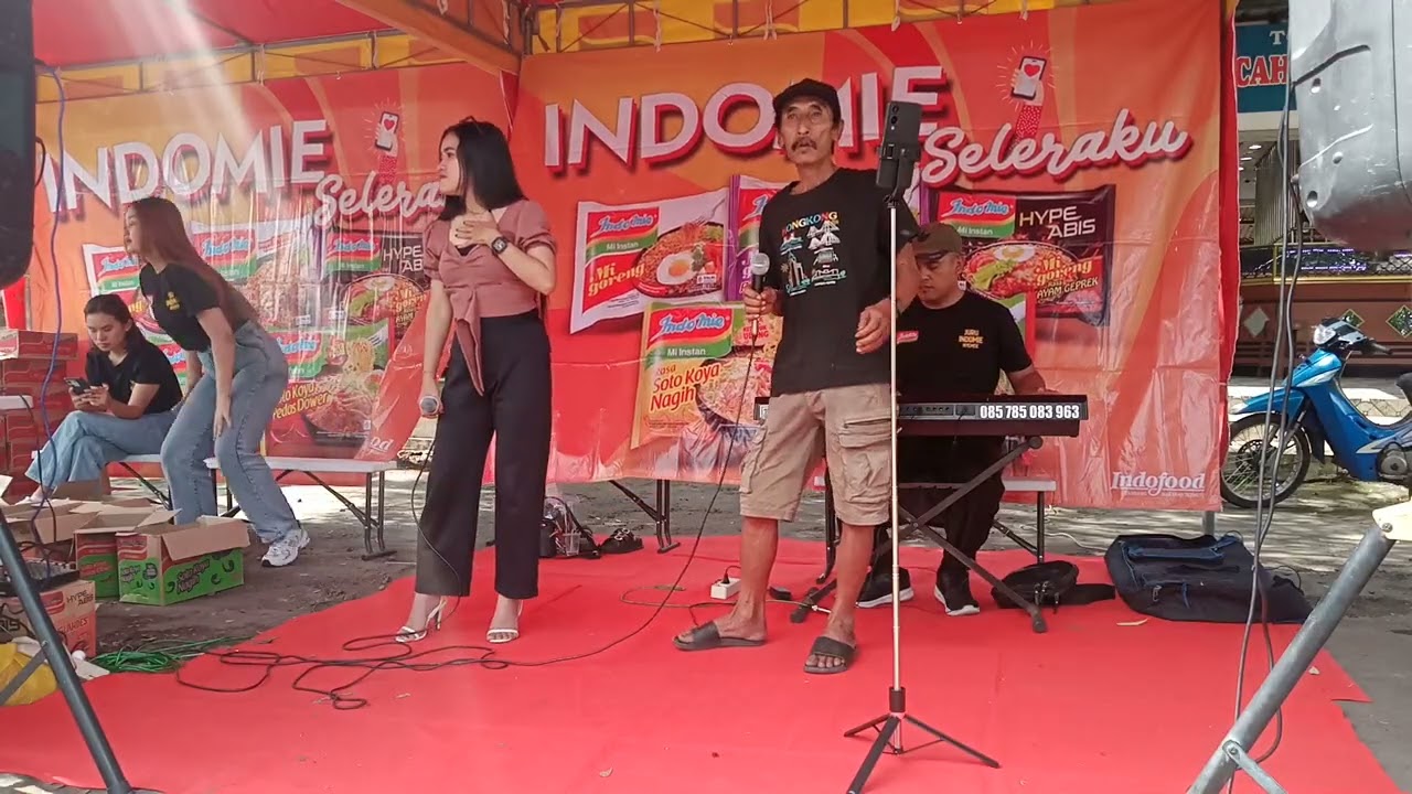 Lagu menunggu dan duwet pertemuan dan Gala Gala.