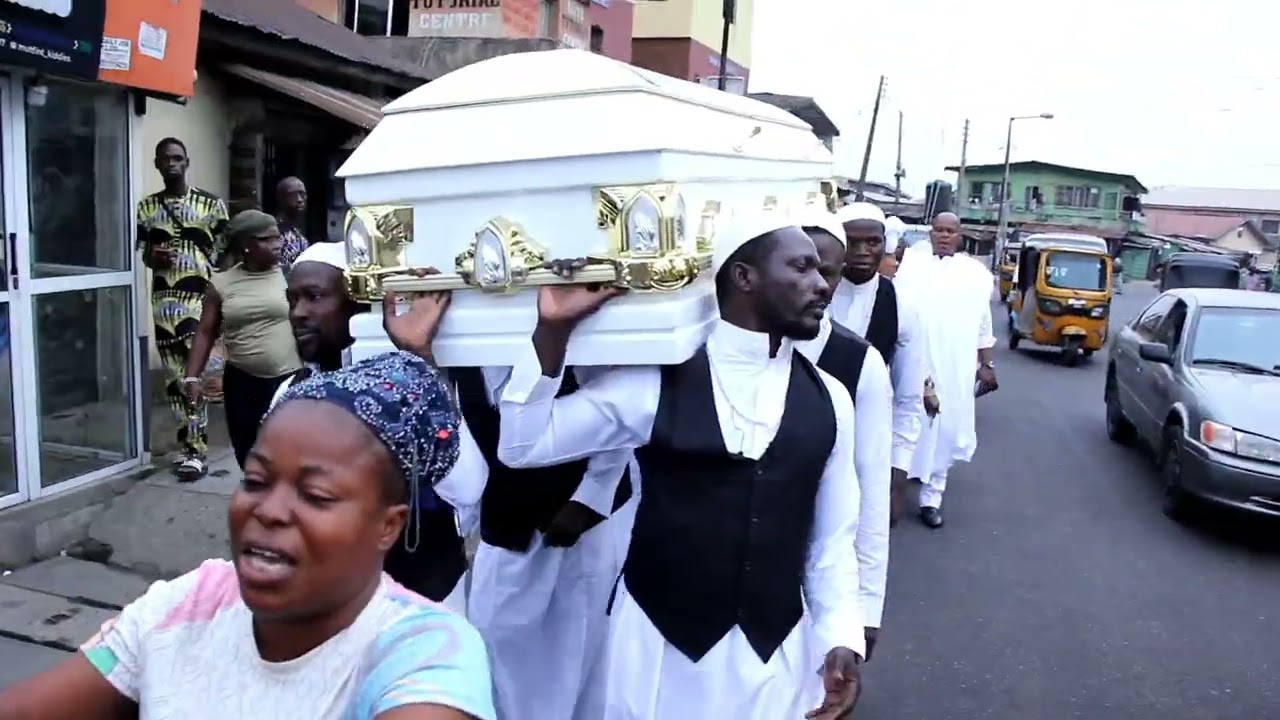 Burial Ceremony Of Alhaja Amdalat Oritoke Olowu