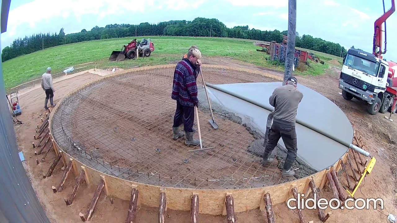 Bokšto pamato betonavimas su vibruojančiu volu Spin Screed
