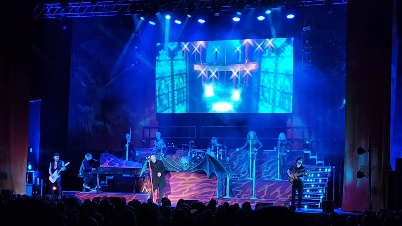 Steve Steinman's Anything for love Tour 2025 (Derby Arena) Anything for love 