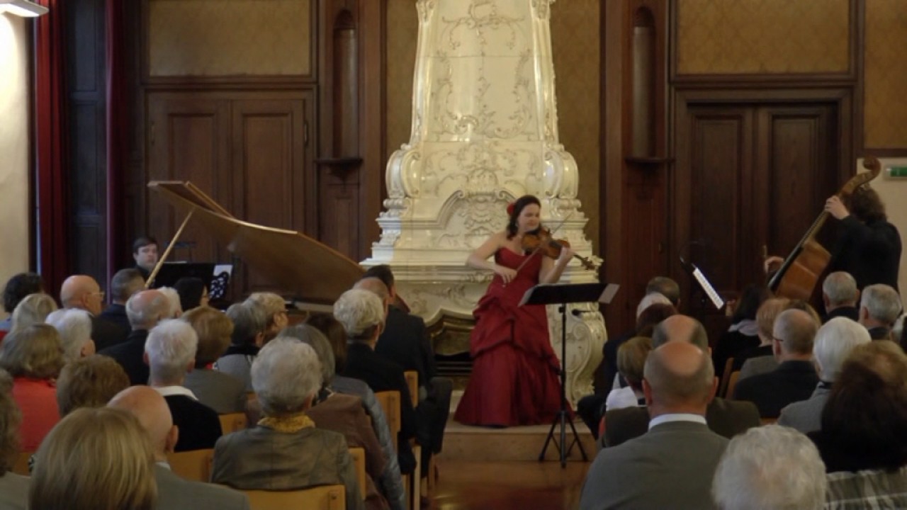 Doina Fischer/Juventino Rosas: Sobre las Olas 水波圆舞曲 Over the Waves ☆ Über den Wellen (Walzer)