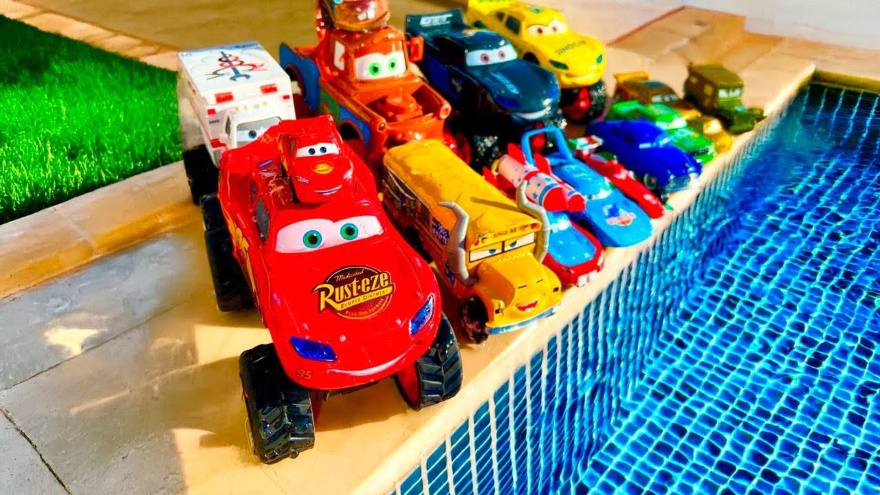 Disney Pixar Cars toys Review | Lightning McQueen, Finn McMissile, Mack, Doc Hudson,Cruz Ramirez