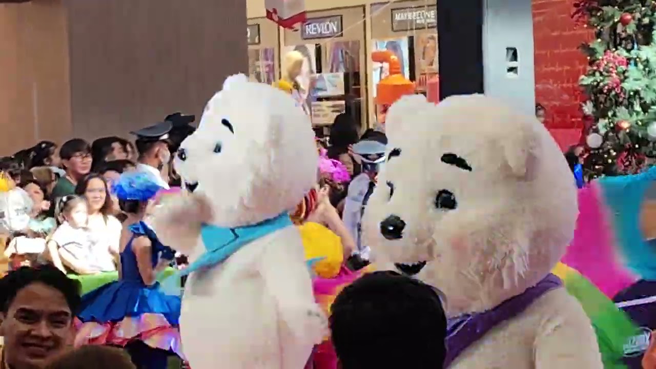 SM GRAND MAGICAL CHRISTMAS PARADE IS BACK at SM CITY SANTA ROSA