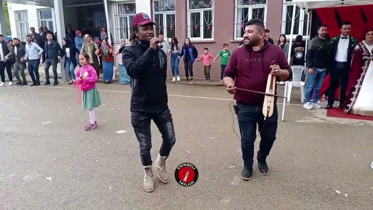 Afrikalı Horoncu ile S&uuml;me'de Muhteşem D&uuml;ğ&uuml;n | Kemen&ccedil;e - Paşa Ceylan