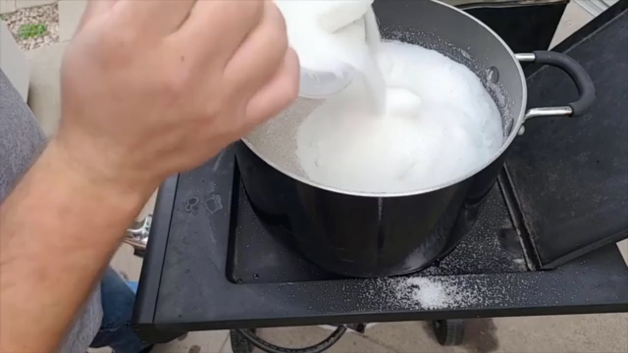 How To Make a Sugar Board to Feed your Honeybees in Winter without using a Sugar Board