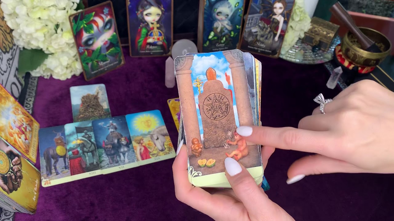 🔮 TAURUS 🔮 I Spy 🤫 You Silently Making Moves | Tarot Reading